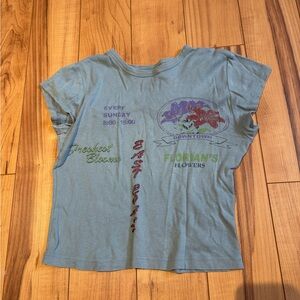 Urban Outfitters Graphic Tee 🌺🪻🌿